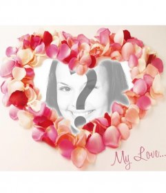 Corazón hecho con pétalos de rosas donde puedes añadir tu foto