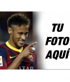 Fotomontaje con Neymar Jr. apuntando con el dedo y sonriendo a la fotografía que subas