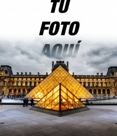 Postal del museo Louvre de París para personalizar con tu foto