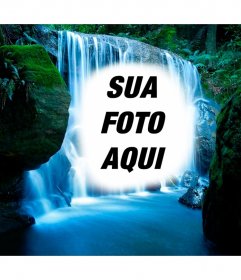 Fotomontagem em uma cachoeira na selva