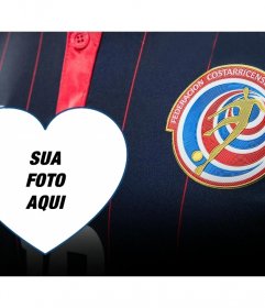 Montagem para colocar sua foto ao lado da camisa e do logotipo da equipa de futebol