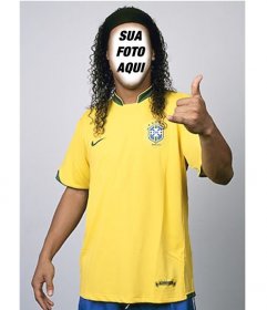 Fotomontagem de ser Ronaldinho com a camisa da seleção brasileira
