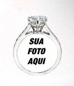 Colocar uma foto de sua menina ou menino em um anel de diamantes Cartier, fotomontagem romântico