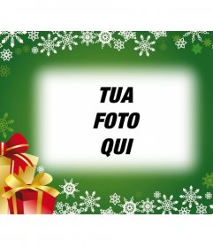 Cartolina con sfondo verde e regali di Natale per mettere la tua foto in background