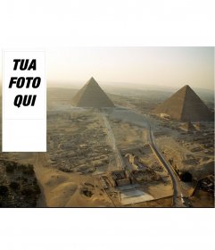 Sfondo per Twitter dove si può mettere la tua foto, di antiche piramidi egiziane