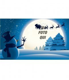 Cartolina di Natale con un pupazzo di neve agitando a santa