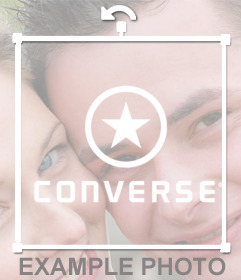 Il logo della famosa marca Converse scarpe da aggiungere nelle foto