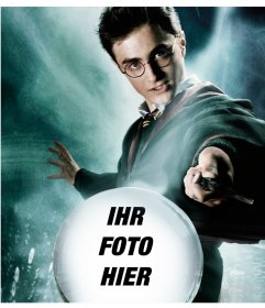 Fotomontage von Harry Potter mit einer Kristallkugel