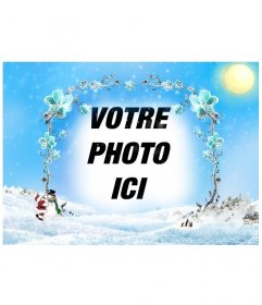 Modèle / cadre photo d"un paysage enneigé avec un cadre de branches de fleurs de glace dans lequel insérer une photo, surtout à Noël