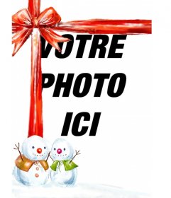 Photo montage dans lequel apparaît votre photo avec un joli ruban rouge avec deux bonhommes de neige