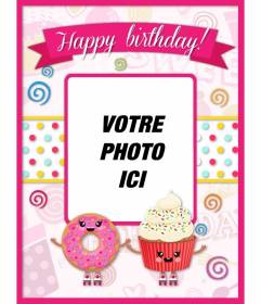 Carte d"anniversaire personnalisable décoré avec des dessins kawaii rose et petits gâteaux avec un visage souriant