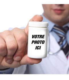 Photomontage de mettre votre photo dans une bouteille de pilules tenue par un médecin et personnalisés avec du texte en ligne