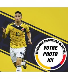 Photomontage de collage de James Rodriguez dans lequel vous pouvez mettre votre photo à côté de joueur de football de léquipe nationale de Colombie, avec un fond jaune et bleu foncé. 