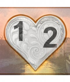 Cadre pour deux photos avec coeur en métal sur un fond nostalgique