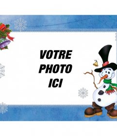 Enfant cadre photo avec un bonhomme de neige souriant