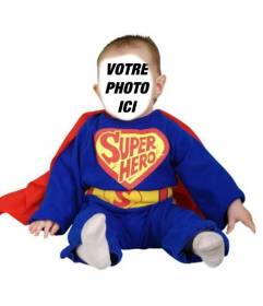Habillez votre bébé avec cet appel doffres photomontages de Superhero bleu avec cape rouge