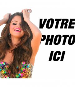Selena Gomez pose avec ce photomontage festif