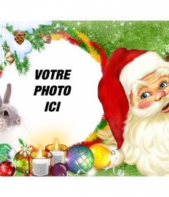 Photomontage avec le Père Noël et un lapin entouré de boules de Noël et bougies