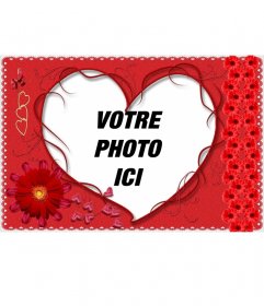 Carte postale avec des fleurs rouges, et un grand coeur. Pour la Saint-Valentin