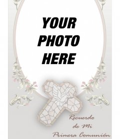 Template Communion memory card with a photograph. Framing a picture in this oval frame of pink shades with floral motifs